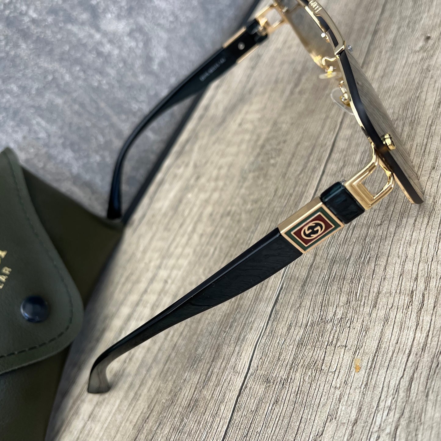 Gucci Sunglasses SKU-3