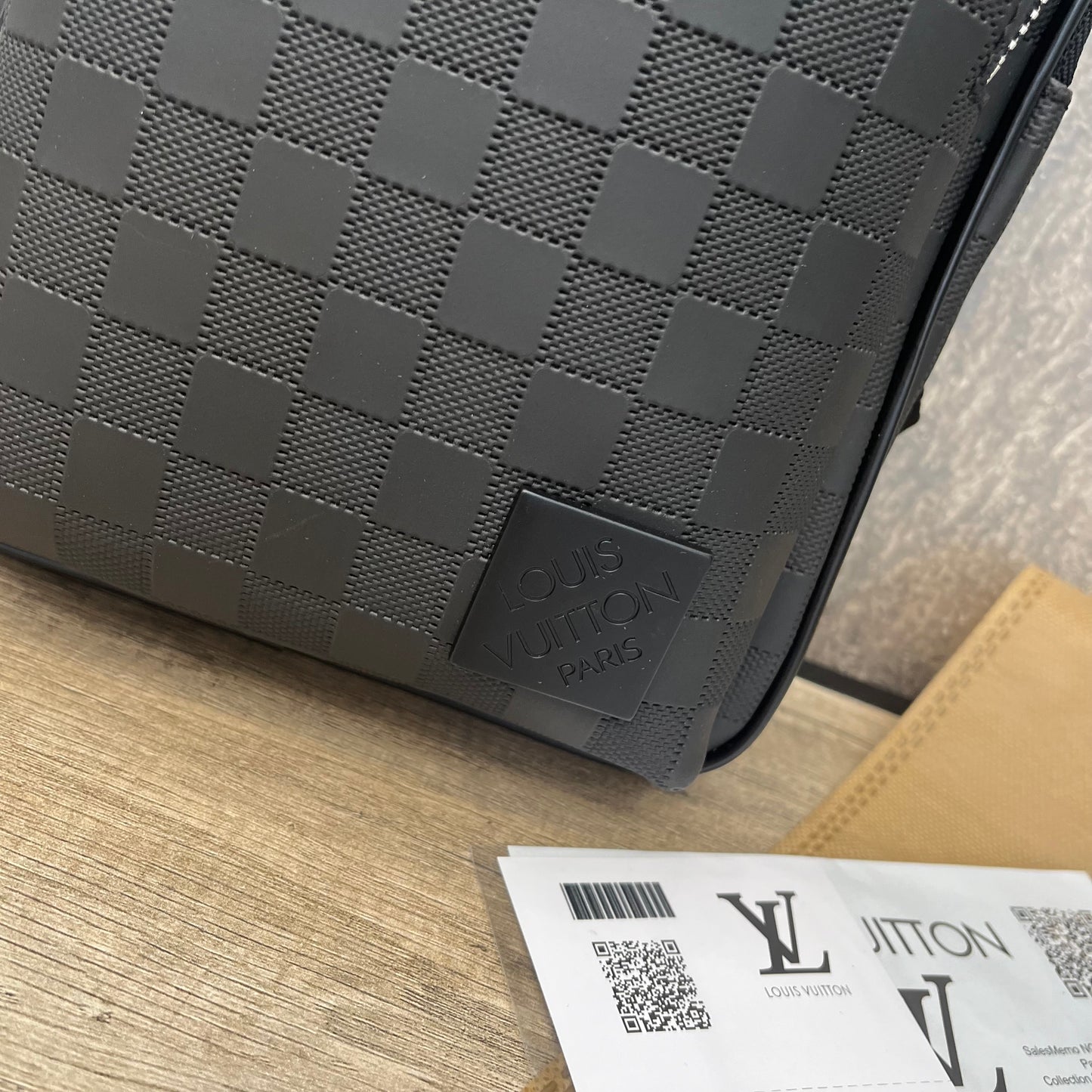 LV Avenue Slingbag NM Black Damier