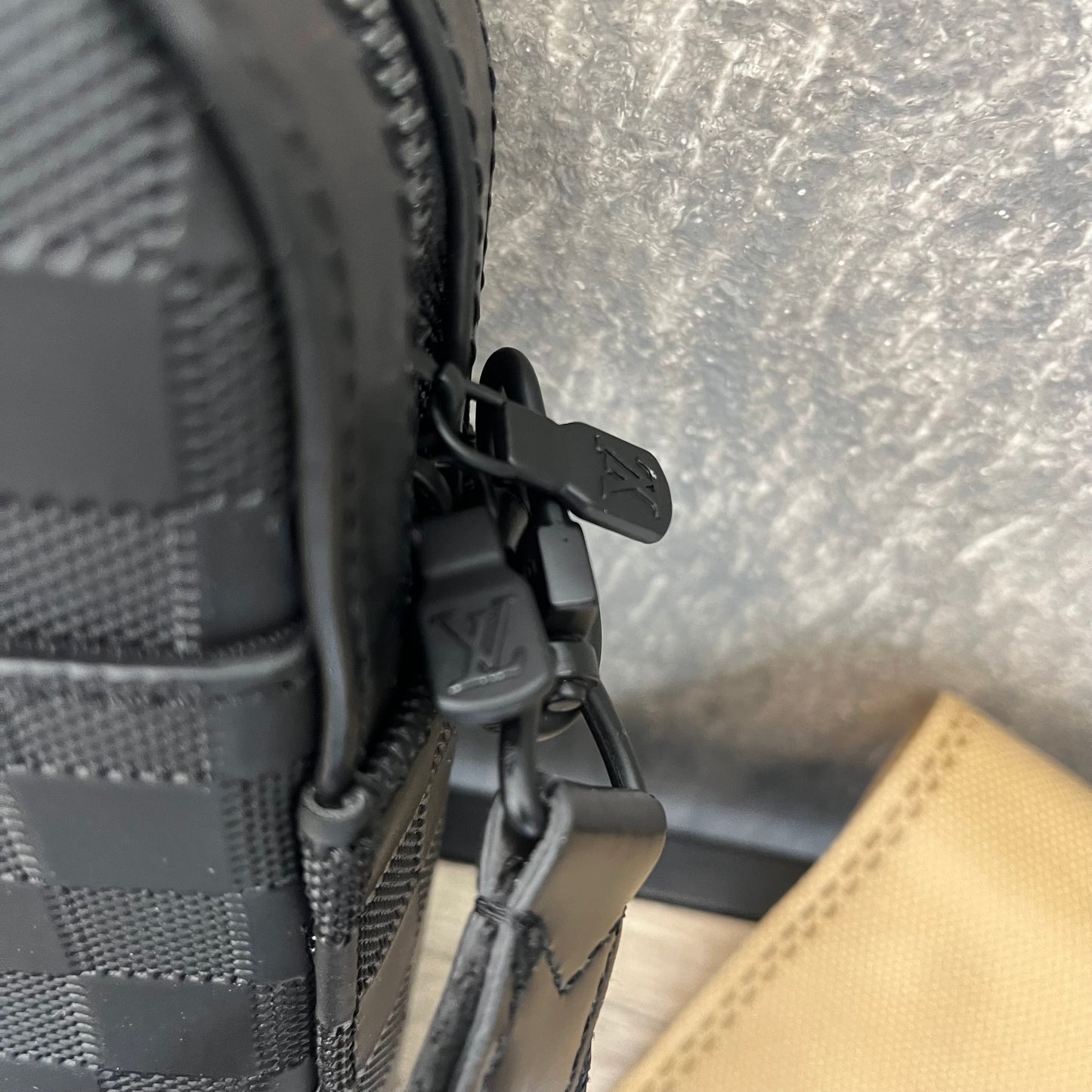 LV Duo Messenger Bag Black Damier