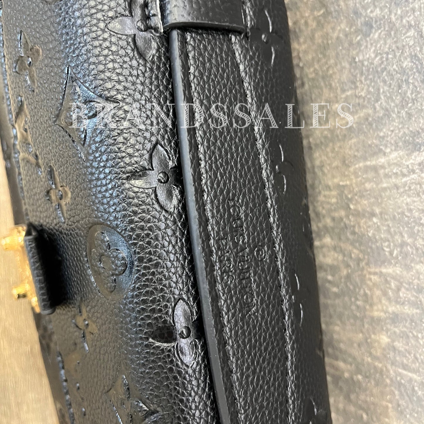 LV Pochette Metis Black Monogram