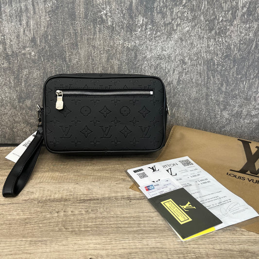 LV Kasai Clutch Black Monogram