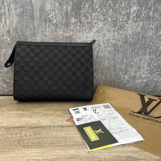 LV Toiletry Pouch 26 Black Damier